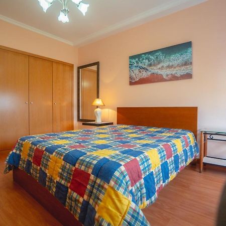 Large Modern Ponta Delgada Apartment ภายนอก รูปภาพ