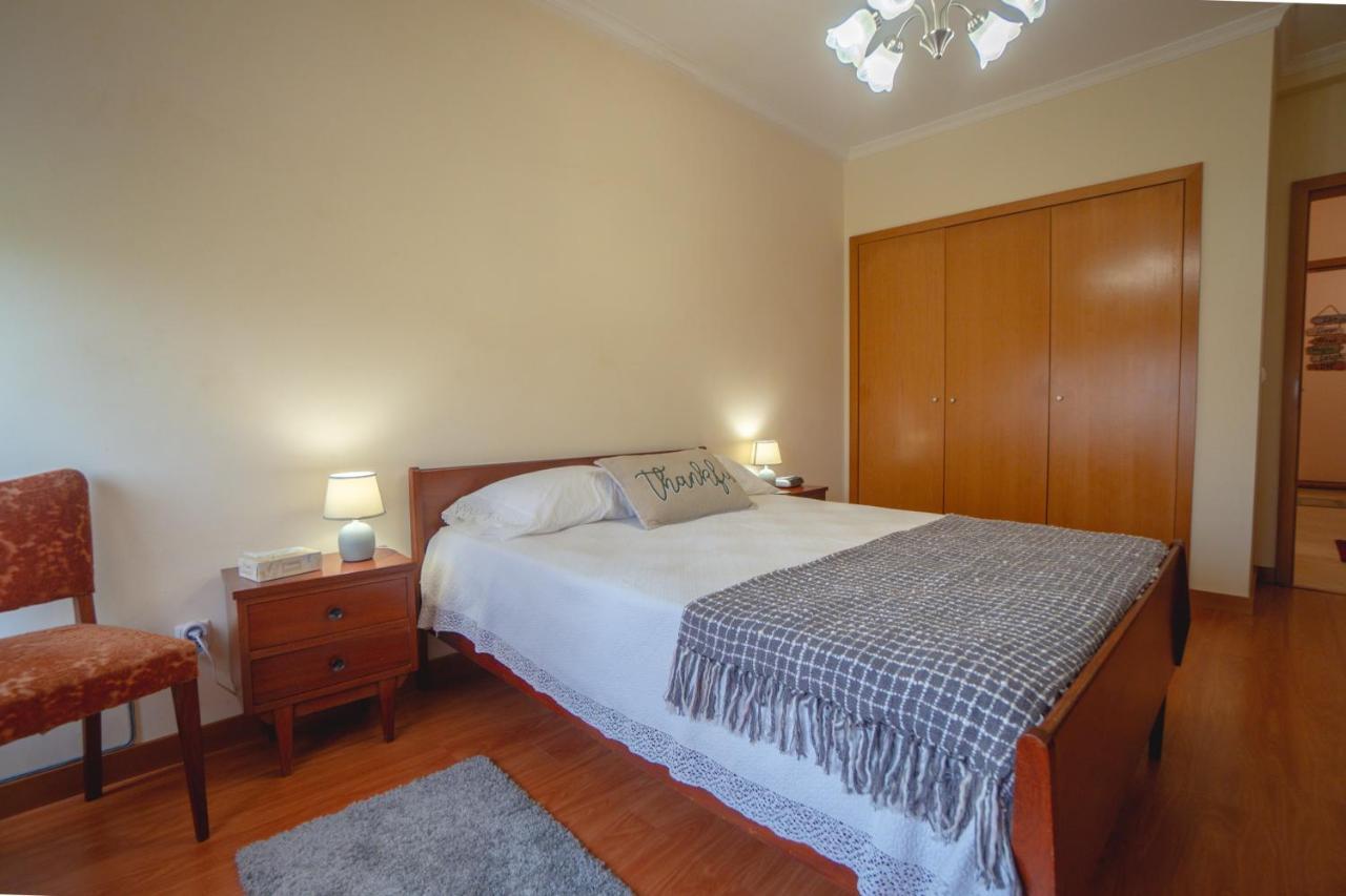 Large Modern Ponta Delgada Apartment ภายนอก รูปภาพ