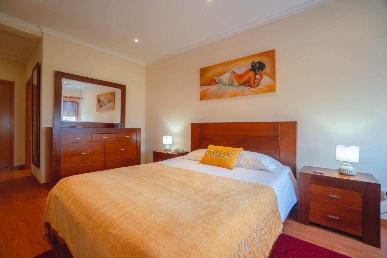 Large Modern Ponta Delgada Apartment ภายนอก รูปภาพ