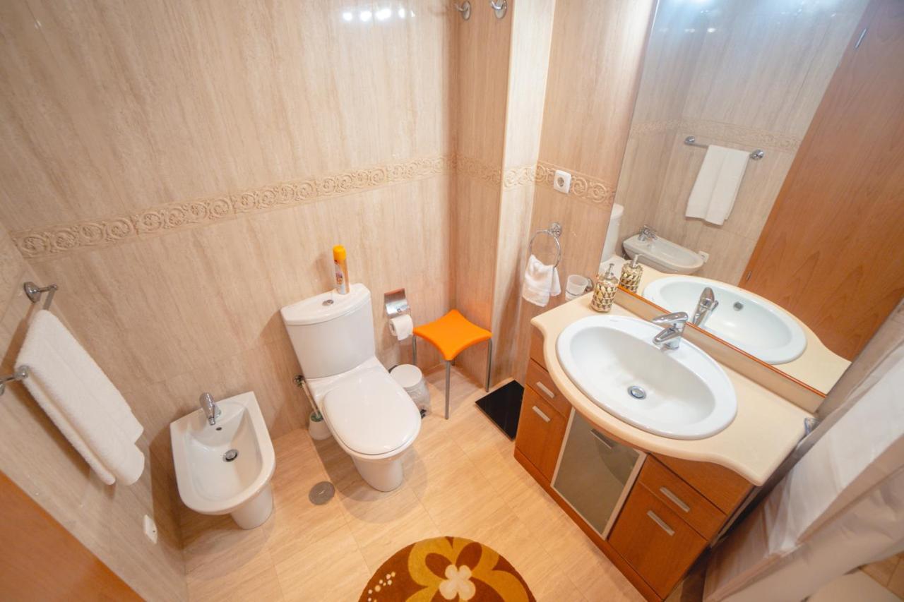 Large Modern Ponta Delgada Apartment ภายนอก รูปภาพ