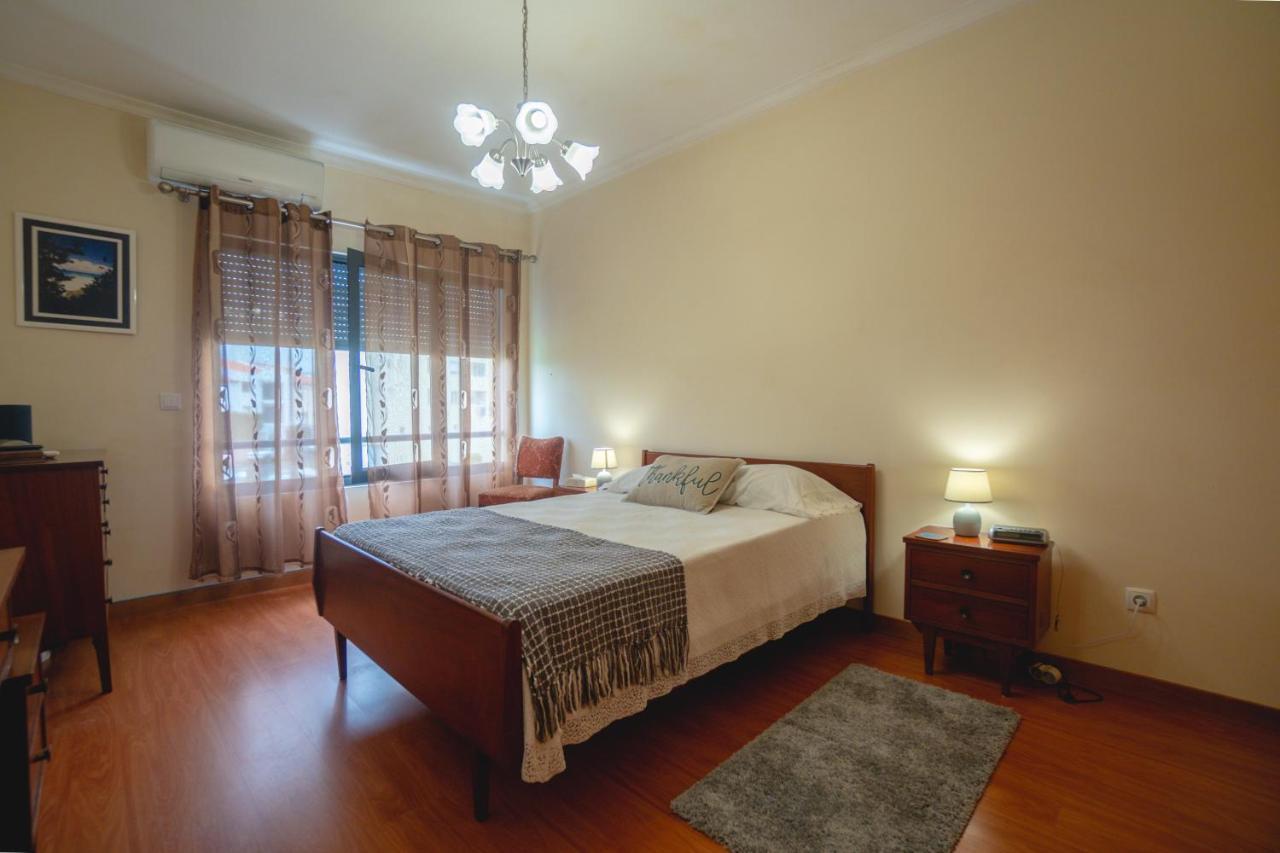Large Modern Ponta Delgada Apartment ภายนอก รูปภาพ